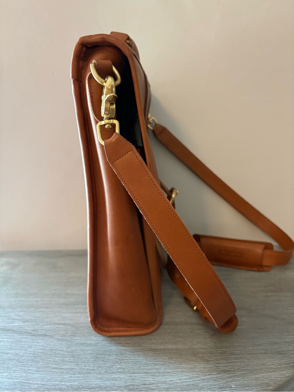 Coach Vintage Leather Emerson Bag with Brass Hardware - Picture 9 of 15
